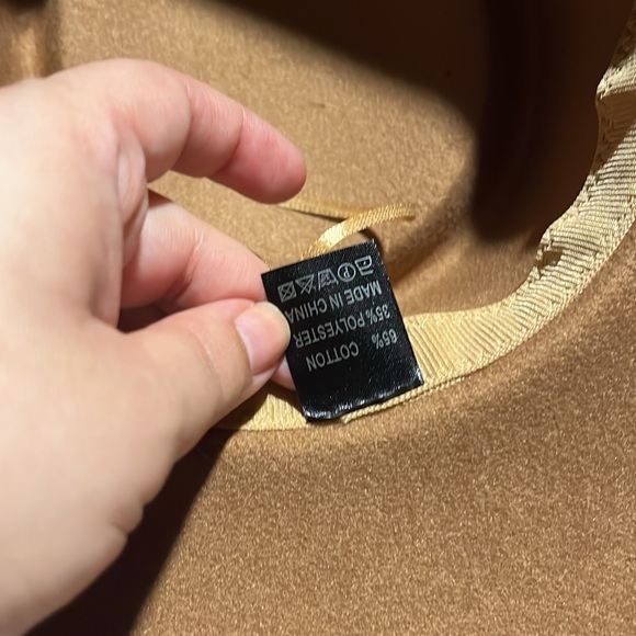 Three fall style hats brand new with out tags - Picture 8 of 8